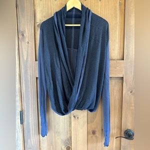Lululemon pullover cardigan. Navy Blue/Blue stripe. Size 4